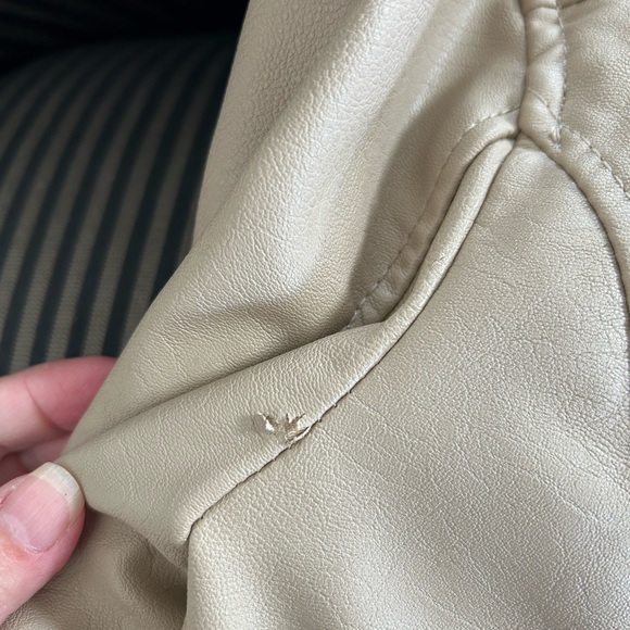 Forever 21 Belted Moto Jacket NWT Taupe Beige S Faux Leather NICKS/FLAW SEE PICS - Picture 14 of 14